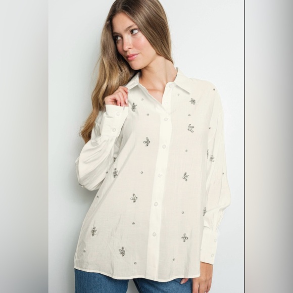 NWT EMERY Rhinestone Embellished Long Sleeve Shirt | Ivory - Picture 3 of 7